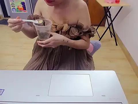 Funnygirl_9x from StripChat