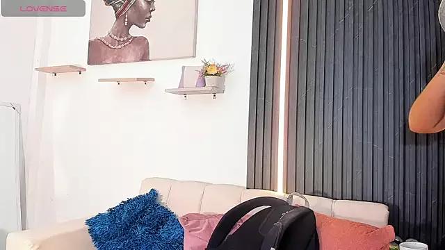 Gabrielaa_Miller_ from StripChat is Freechat