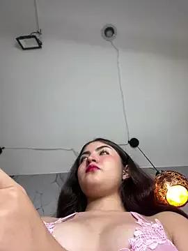 Explore our live girls sluts from our Custom and Multi clubs and checkout exclusive access to highly interactive content, such as shape, hair, titties, pussy type and many more.