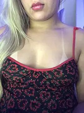 Explore our live girls sluts from our Custom and Multi clubs and checkout exclusive access to highly interactive content, such as shape, hair, titties, pussy type and many more.