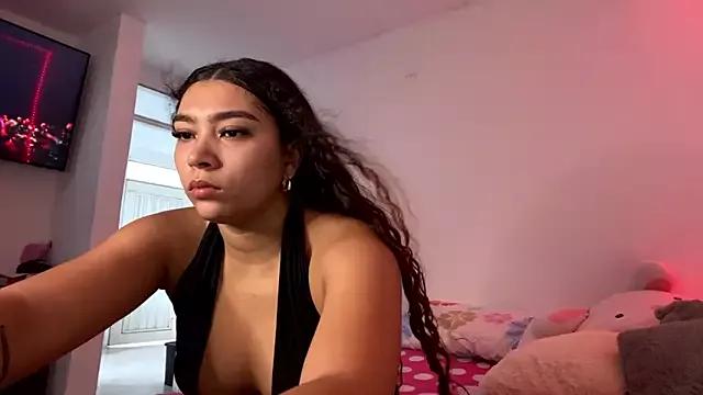 Gaby_Rosse2 from StripChat is Freechat
