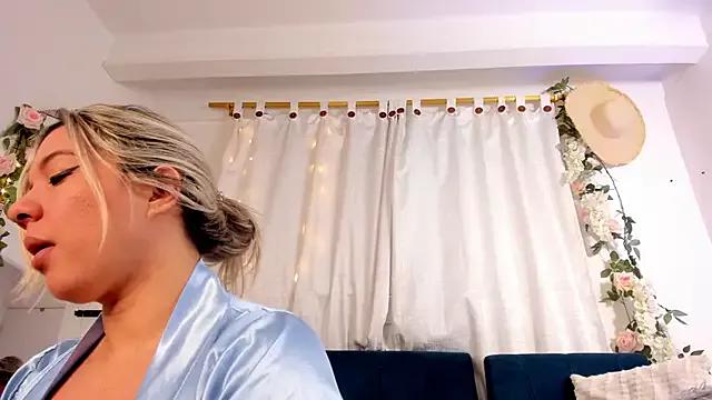 Gaia_Stone from StripChat