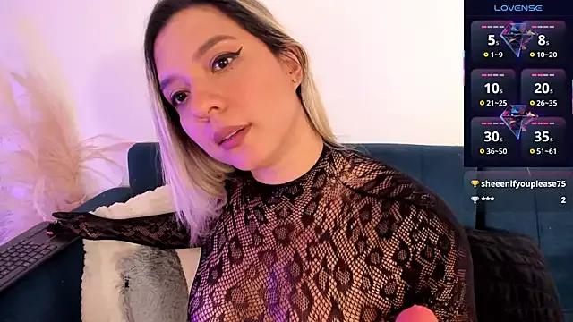 Gaia_Stone from StripChat