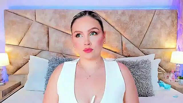 GaiaBaker from StripChat