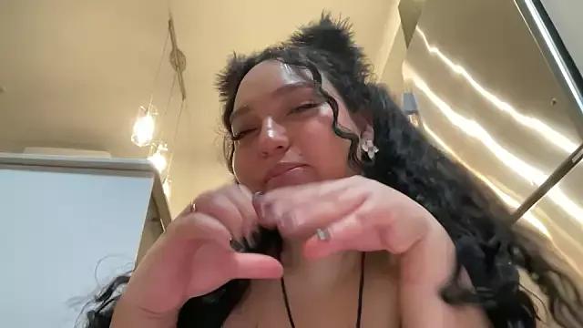 Gata_fyera from StripChat