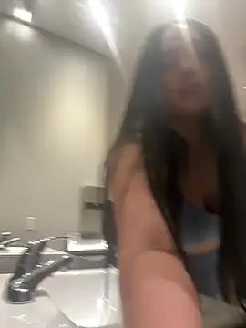 Gata_fyera from StripChat