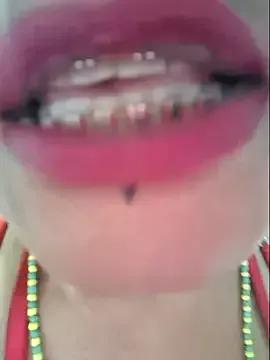 gatadeojosclaros from StripChat