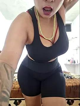gatadeojosclaros from StripChat