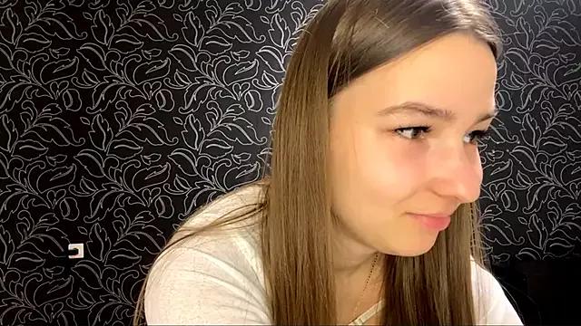 Explore our live girls sluts from our Custom and Multi clubs and checkout exclusive access to highly interactive content, such as shape, hair, titties, pussy type and many more.