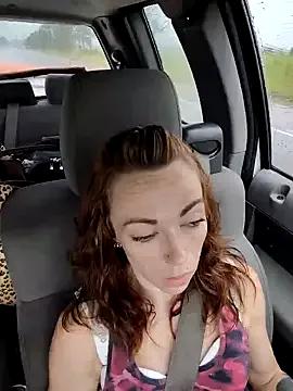 Genevieve143 from StripChat
