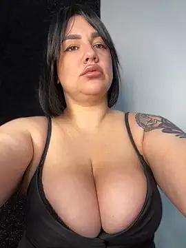 GentlyKendra from StripChat is Freechat