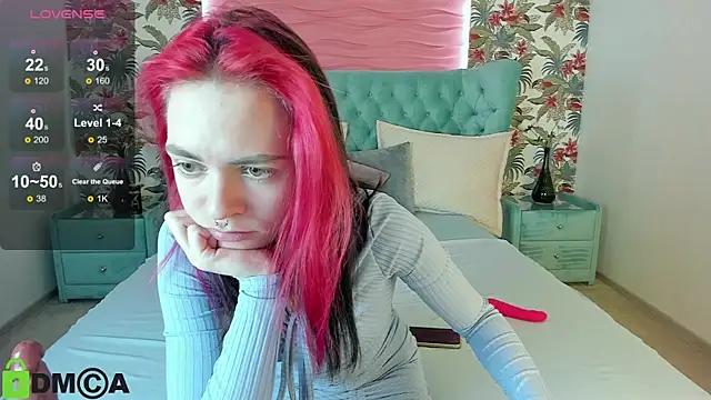 Explore our live girls sluts from our Custom and Multi clubs and checkout exclusive access to highly interactive content, such as shape, hair, titties, pussy type and many more.