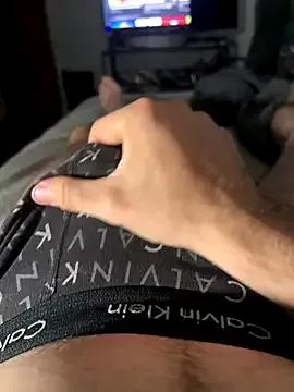 Ggowlad01 from StripChat