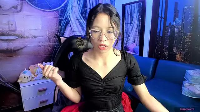 Giaa_rossi from StripChat is Freechat