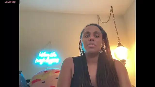 GigiMcFee from StripChat is Freechat