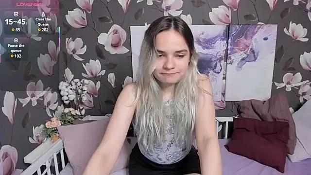 Gina_Dawson from StripChat is Freechat