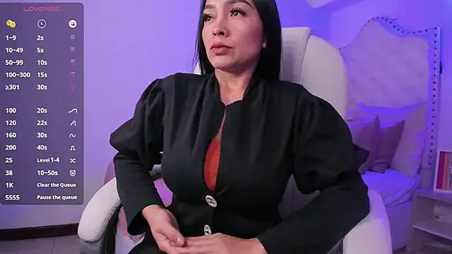 ginebra_ness from StripChat is Freechat