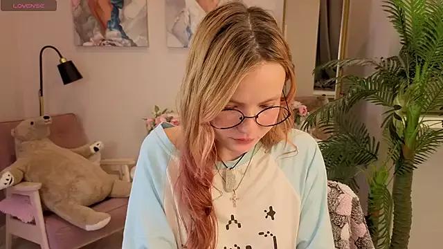 Ginger_Emma from StripChat is Freechat