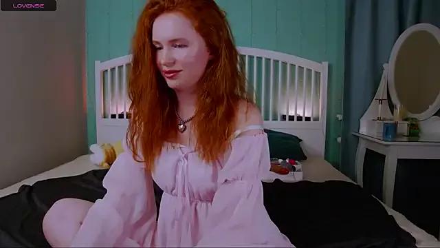GingerArin from StripChat