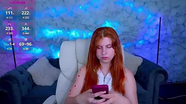 GingerPink from StripChat