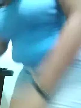 Girlpee webcams show profile image 