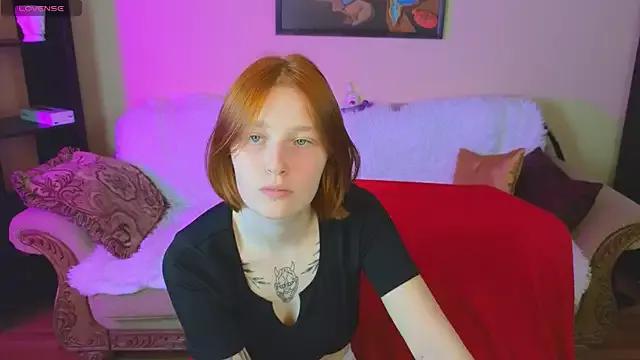 Girls_Fingers from StripChat is Freechat
