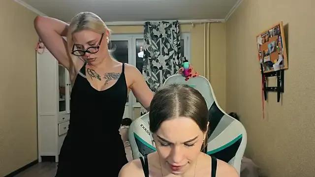 Explore our live girls sluts from our Custom and Multi clubs and checkout exclusive access to highly interactive content, such as shape, hair, titties, pussy type and many more.