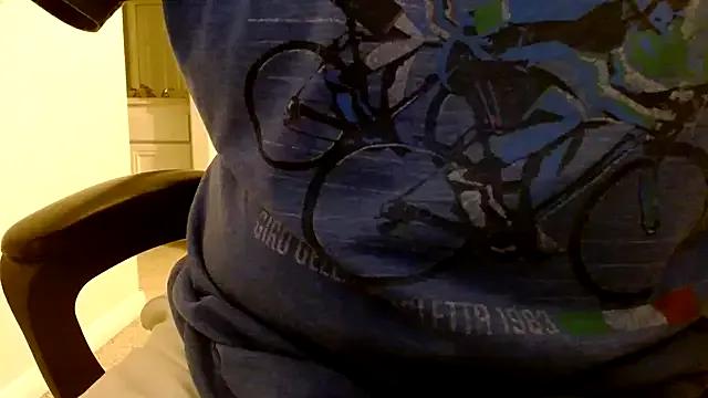 GirthBullger4You from StripChat is Freechat