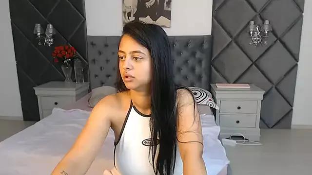GloriaHaylee from StripChat is Freechat