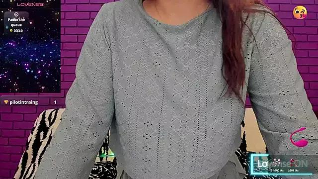 GlowMimi from StripChat is Freechat