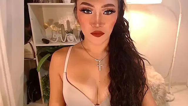 Explore our live girls sluts from our Custom and Multi clubs and checkout exclusive access to highly interactive content, such as shape, hair, titties, pussy type and many more.