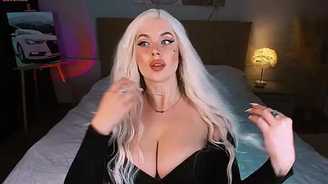 GoddessGlow from StripChat