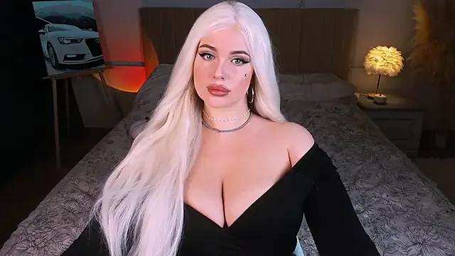 GoddessGlow from StripChat
