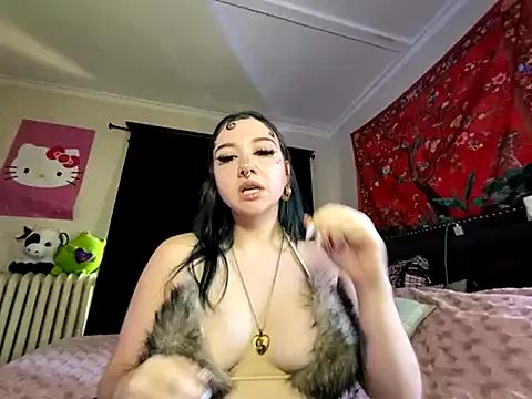 Explore our live girls sluts from our Custom and Multi clubs and checkout exclusive access to highly interactive content, such as shape, hair, titties, pussy type and many more.