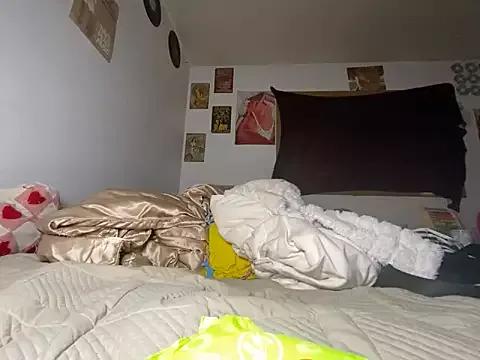 goddesskyliex from StripChat is Freechat