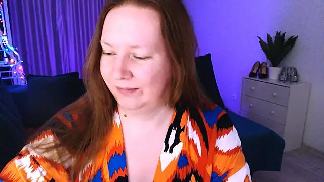 GoddessLara from StripChat