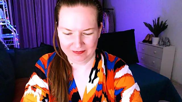 GoddessLara from StripChat
