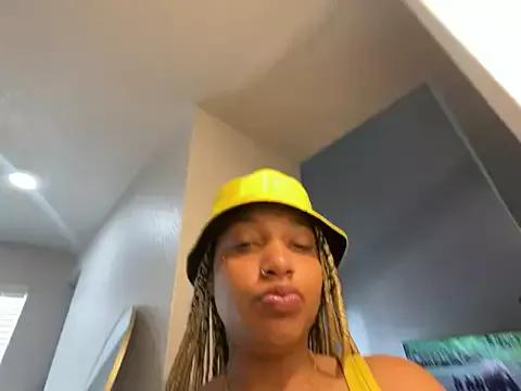 GoddessNih from StripChat