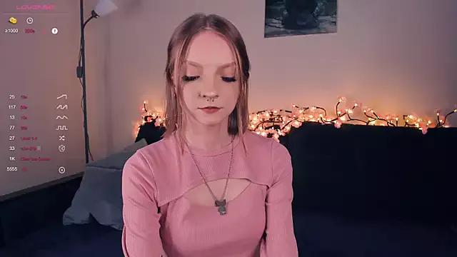 Golden_dawn from StripChat is Freechat