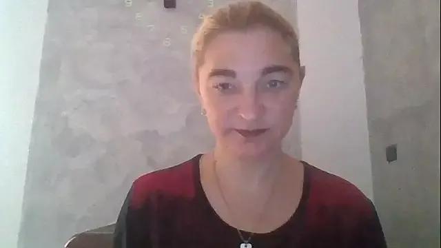 GoldenAngelMilf from StripChat is Freechat