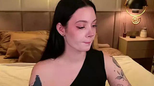 Goldy_Stark from StripChat is Freechat