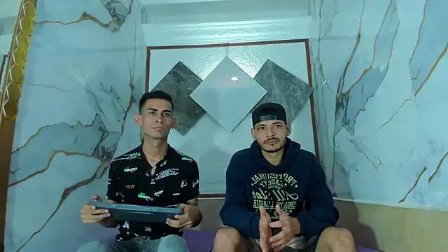 Golldens_Dreamss from StripChat