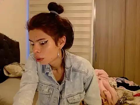 gooddes303salome from StripChat