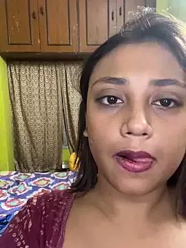 goodvibesonly44445 from StripChat