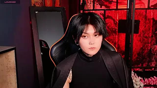 GothXRaven from StripChat is Freechat