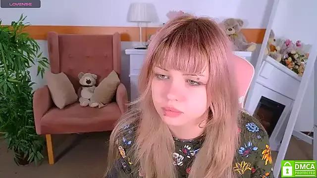 Grace_lux from StripChat is Freechat