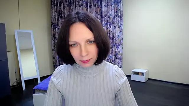 Explore our live girls sluts from our Custom and Multi clubs and checkout exclusive access to highly interactive content, such as shape, hair, titties, pussy type and many more.