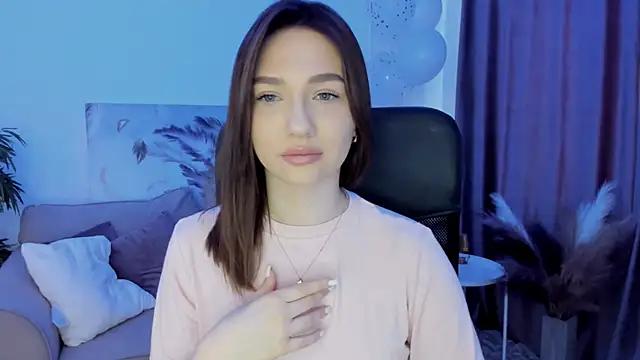 Explore our live girls sluts from our Custom and Multi clubs and checkout exclusive access to highly interactive content, such as shape, hair, titties, pussy type and many more.