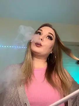 Greeenfriends6969 from StripChat