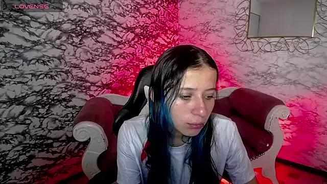Green_EyesFox_v from StripChat is Freechat